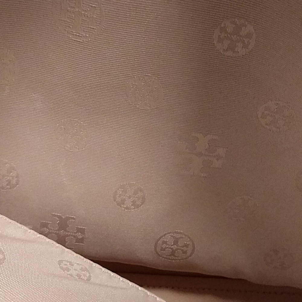 Tory Burch Authentic York Buckle Tote used twice - Picture 5 of 7